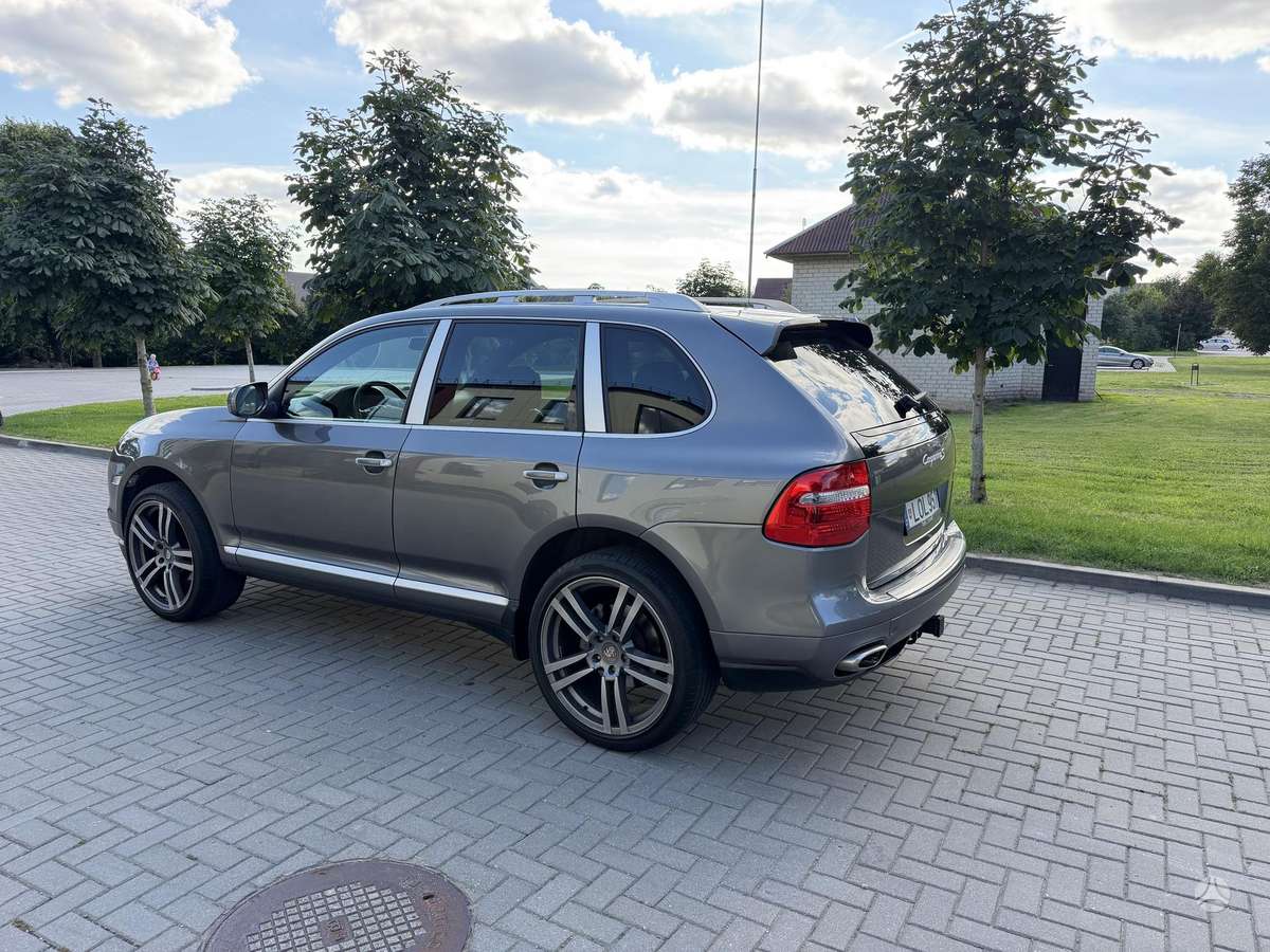 Porsche Cayenne - 3