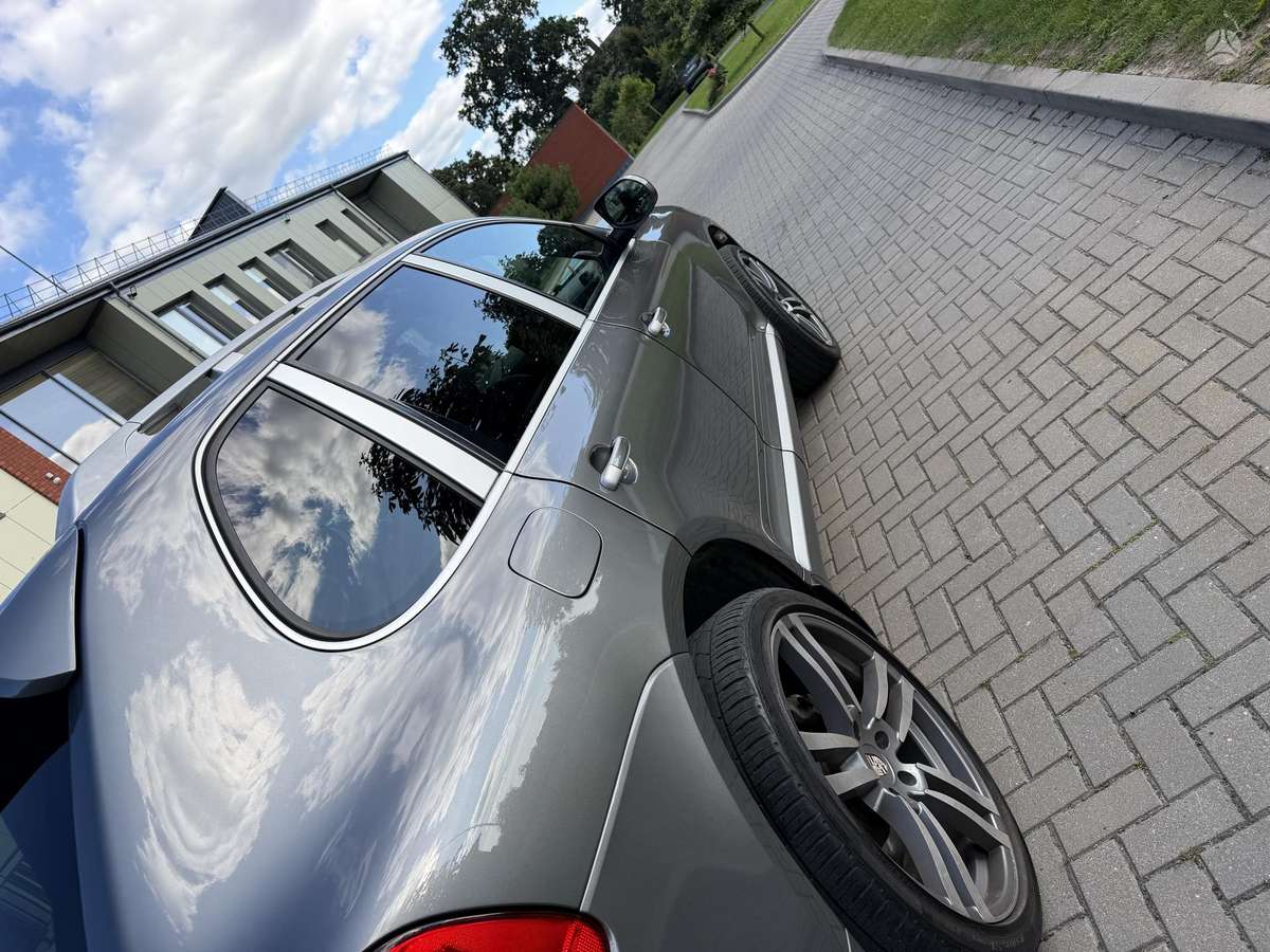 Porsche Cayenne - 12