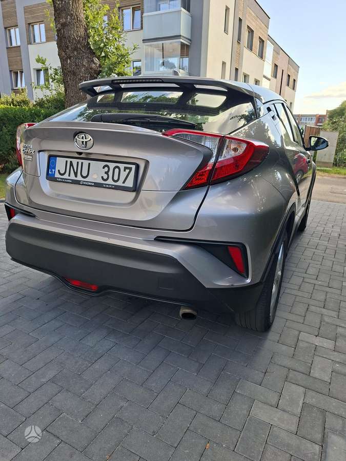 Toyota C-HR - 3