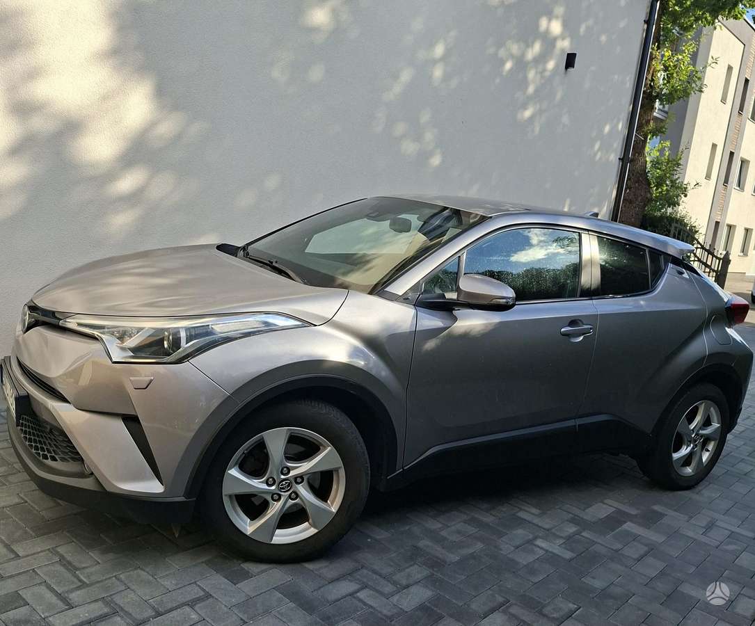 Toyota C-HR - 10