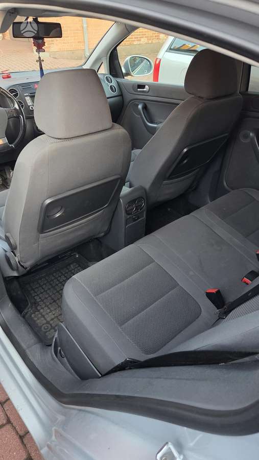 Volkswagen Golf Plus - 9