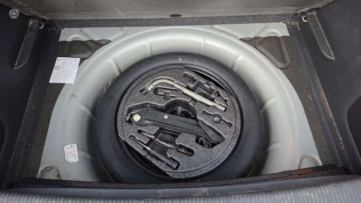 Volkswagen Golf Plus - 11