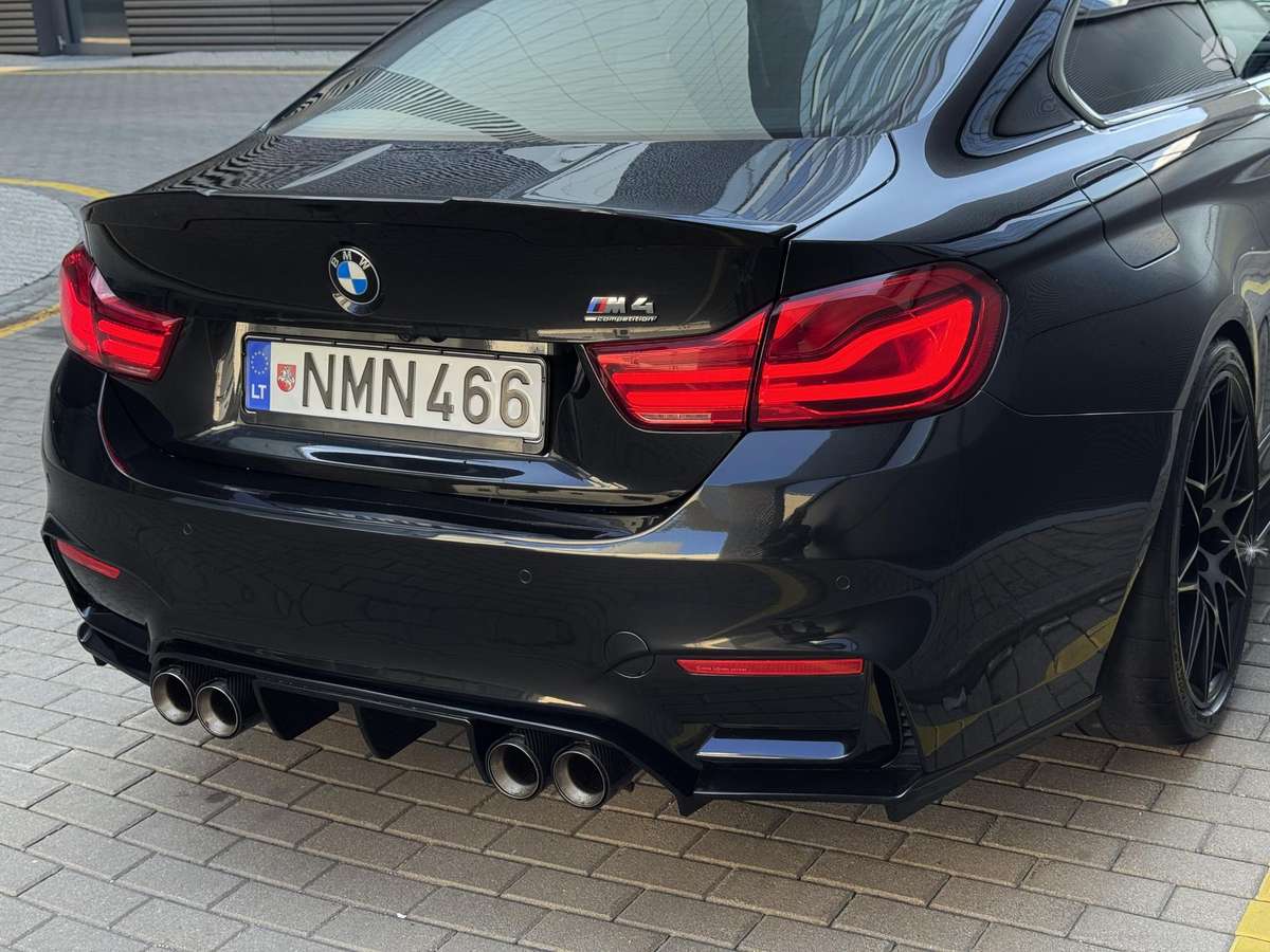 BMW M4, 3.0 l., coupe
