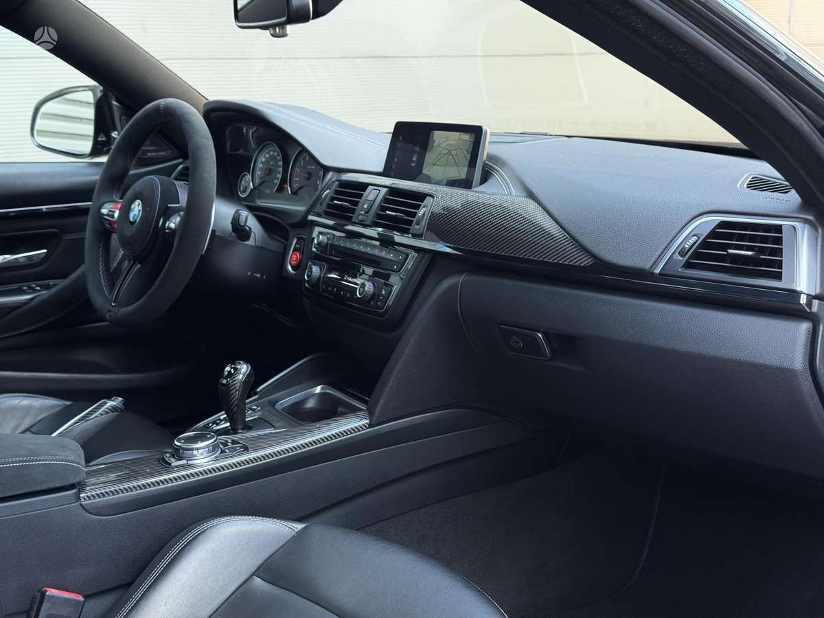 BMW M4, 3.0 l., coupe