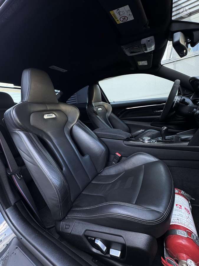 BMW M4, 3.0 l., coupe