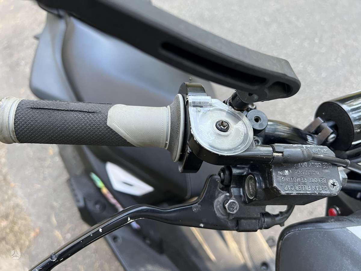 Yamaha Aerox 49cc, мотороллеры / мопеды