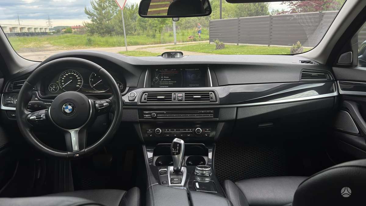 BMW 520, 2.0 l., Седан