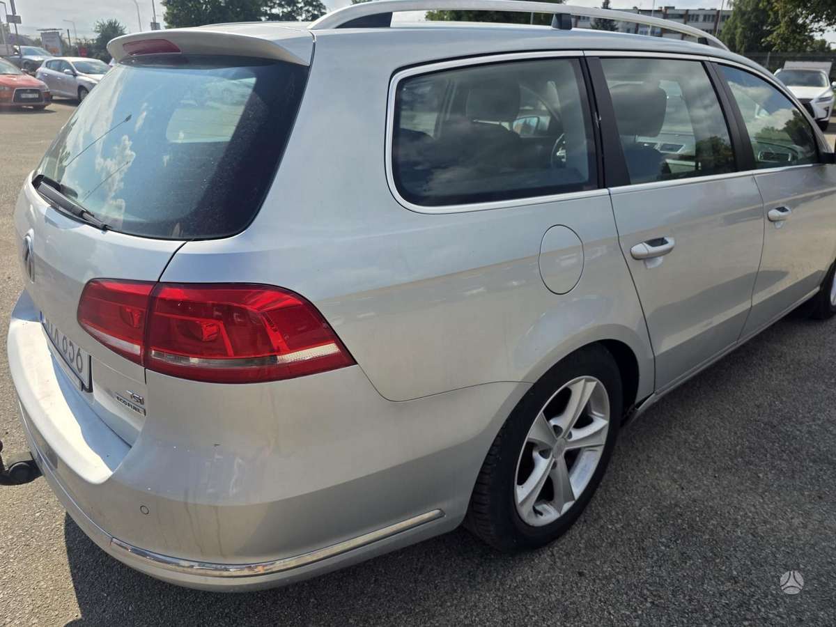 Volkswagen Passat - 3