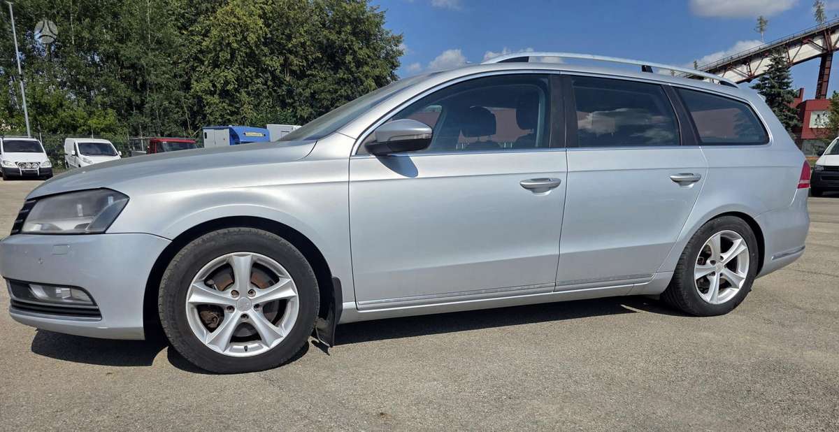Volkswagen Passat - 6