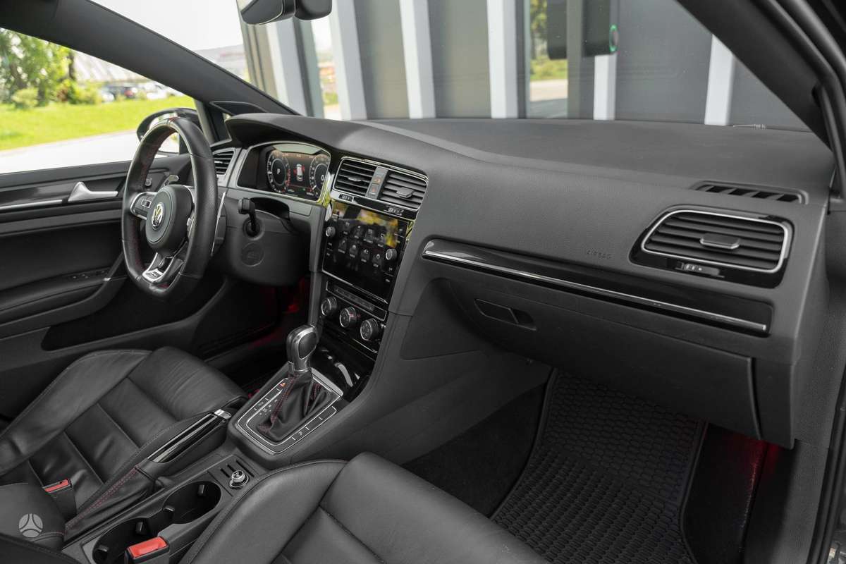 Volkswagen Golf, 2.0 l., hatchback