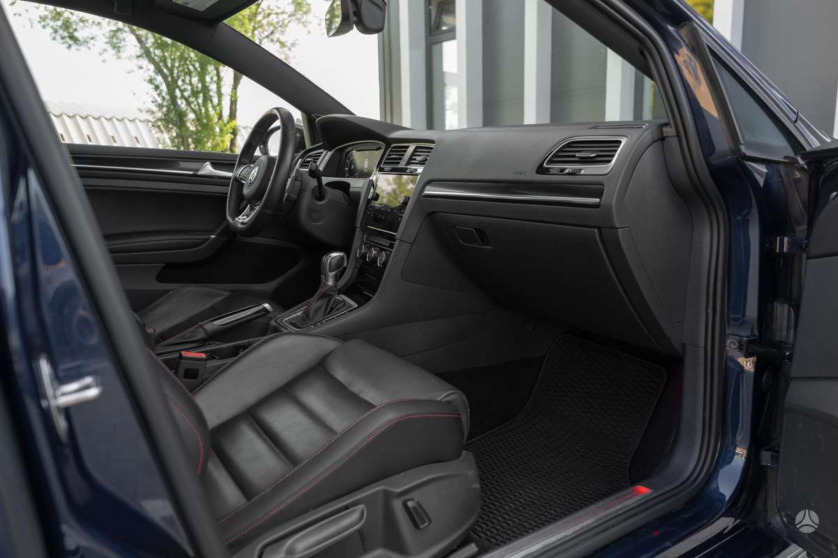 Volkswagen Golf, 2.0 l., hatchback