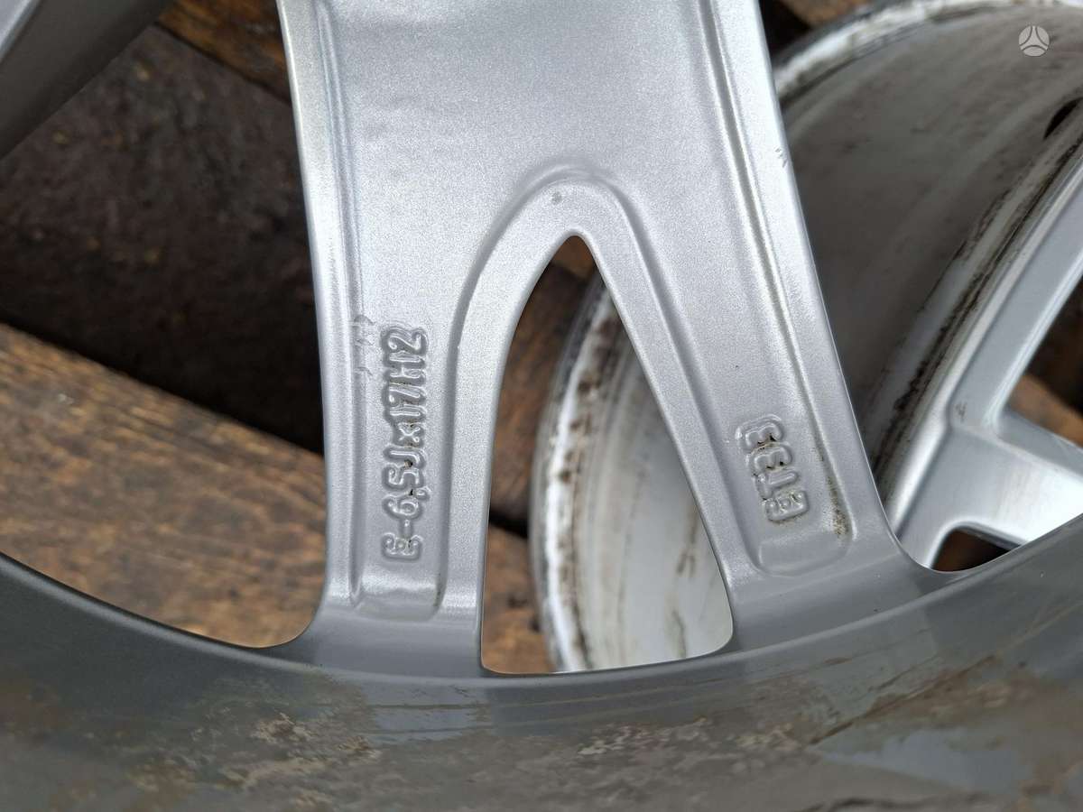 Audi Q3 ET33, light alloy, R17