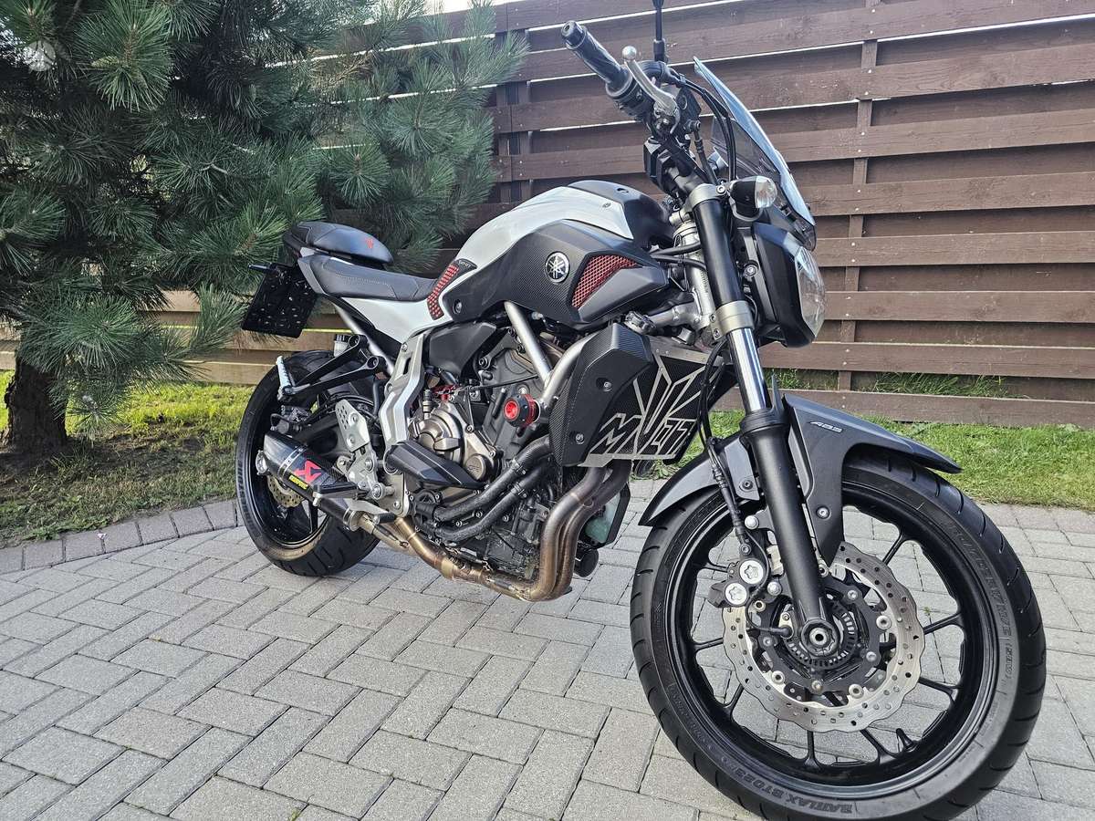 Yamaha MT 07 700cc, street / classic