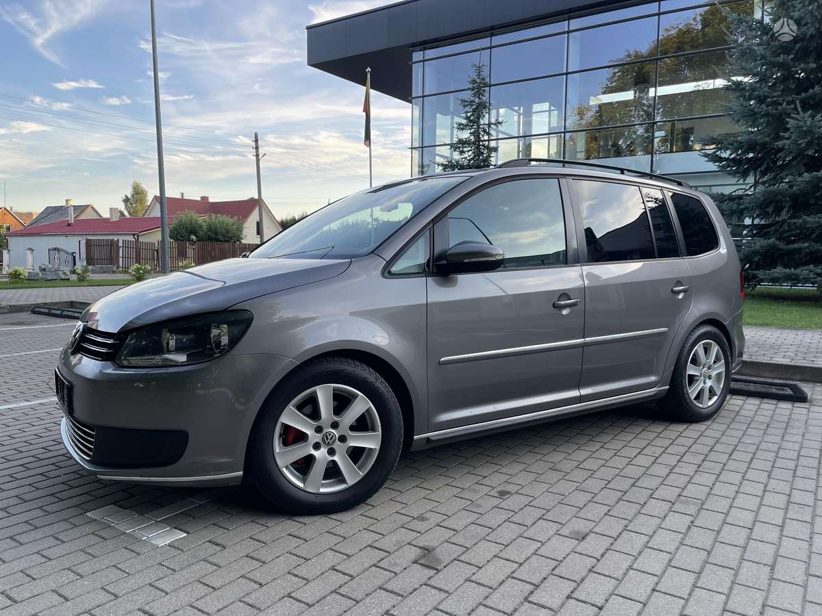 Volkswagen Touran - 2