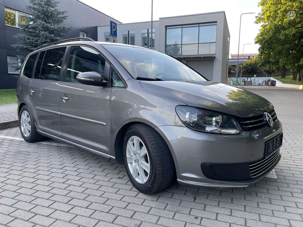 Volkswagen Touran - 6
