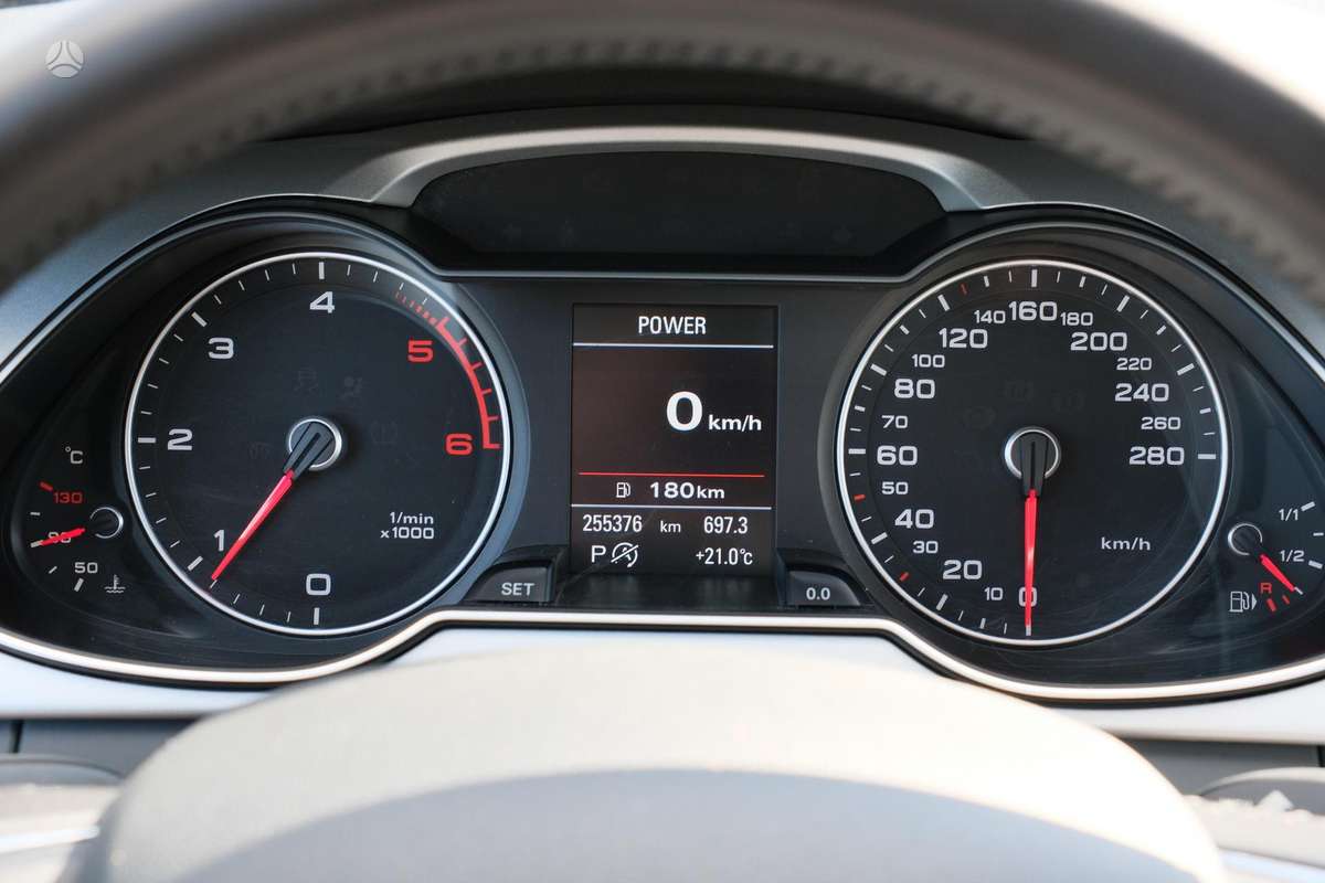 Audi A4, 2.0 l., Универсал