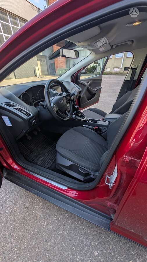 Ford Focus, 1.0 l., hatchback