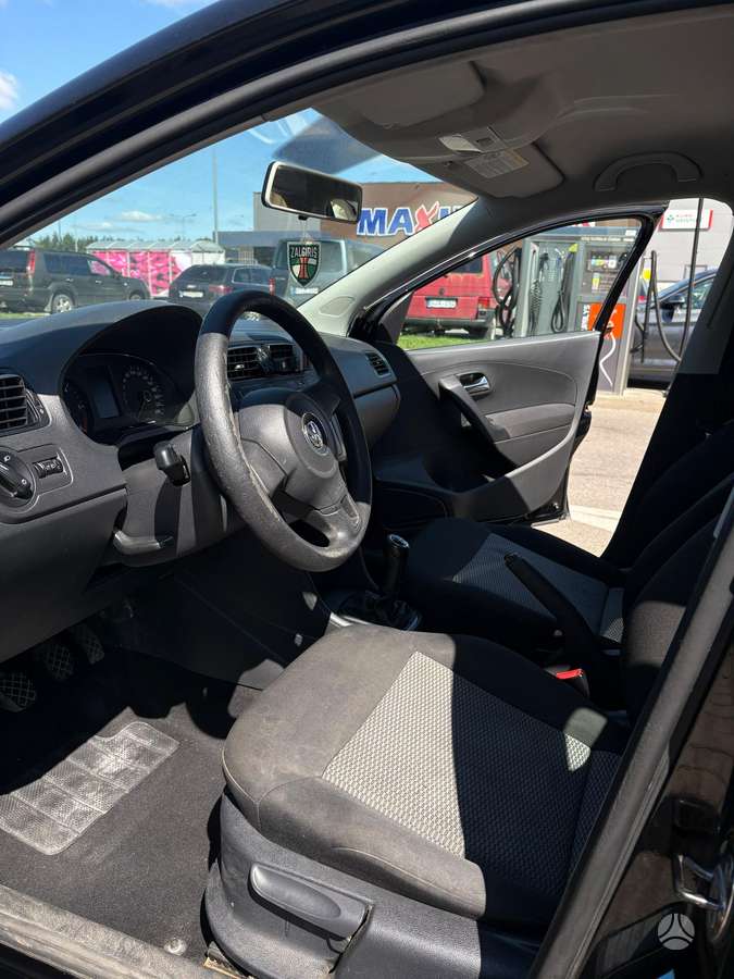 Volkswagen Polo - 9