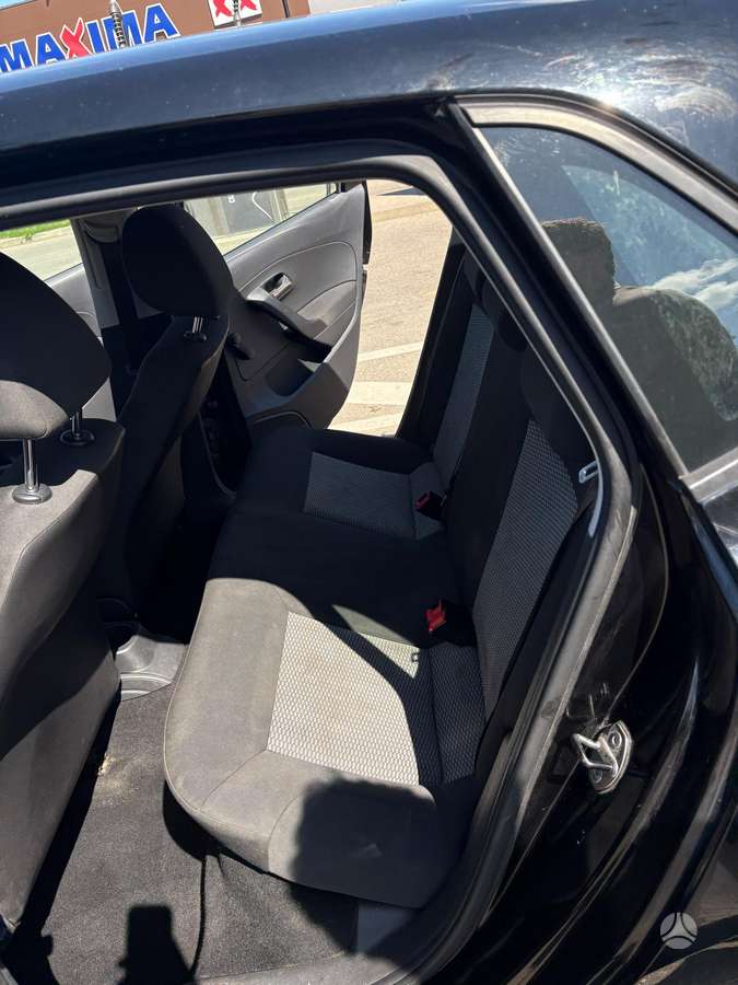 Volkswagen Polo - 10