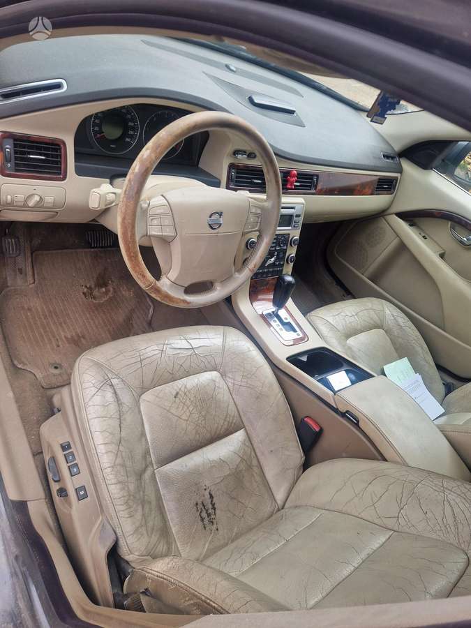 Volvo S80 Dalimis