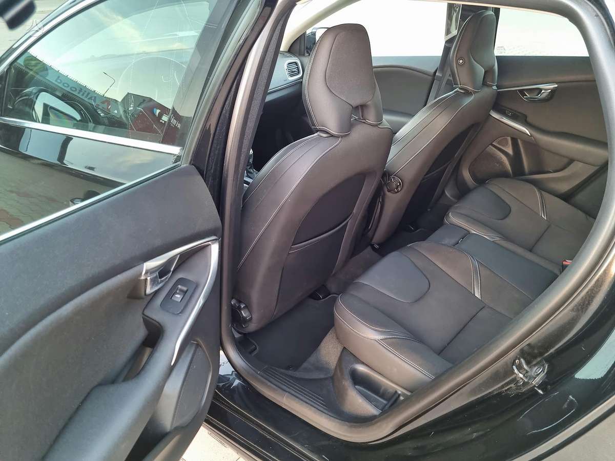 Volvo V40, 2.0 l., Хэтчбек