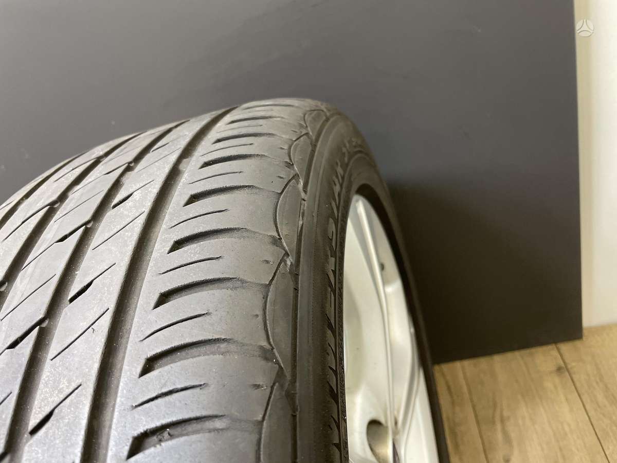 Ford, lengvojo lydinio, R17