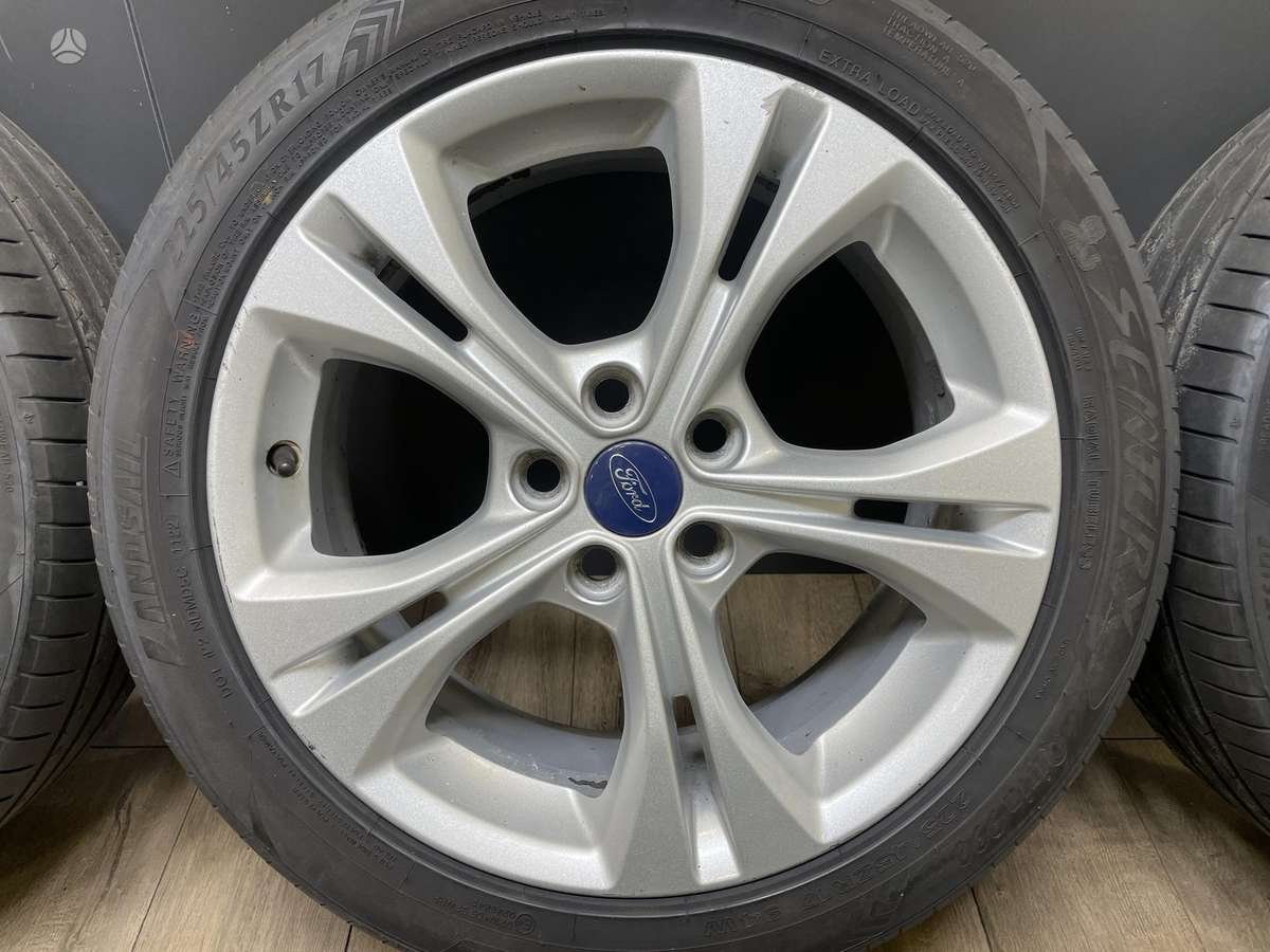 Ford, lengvojo lydinio, R17
