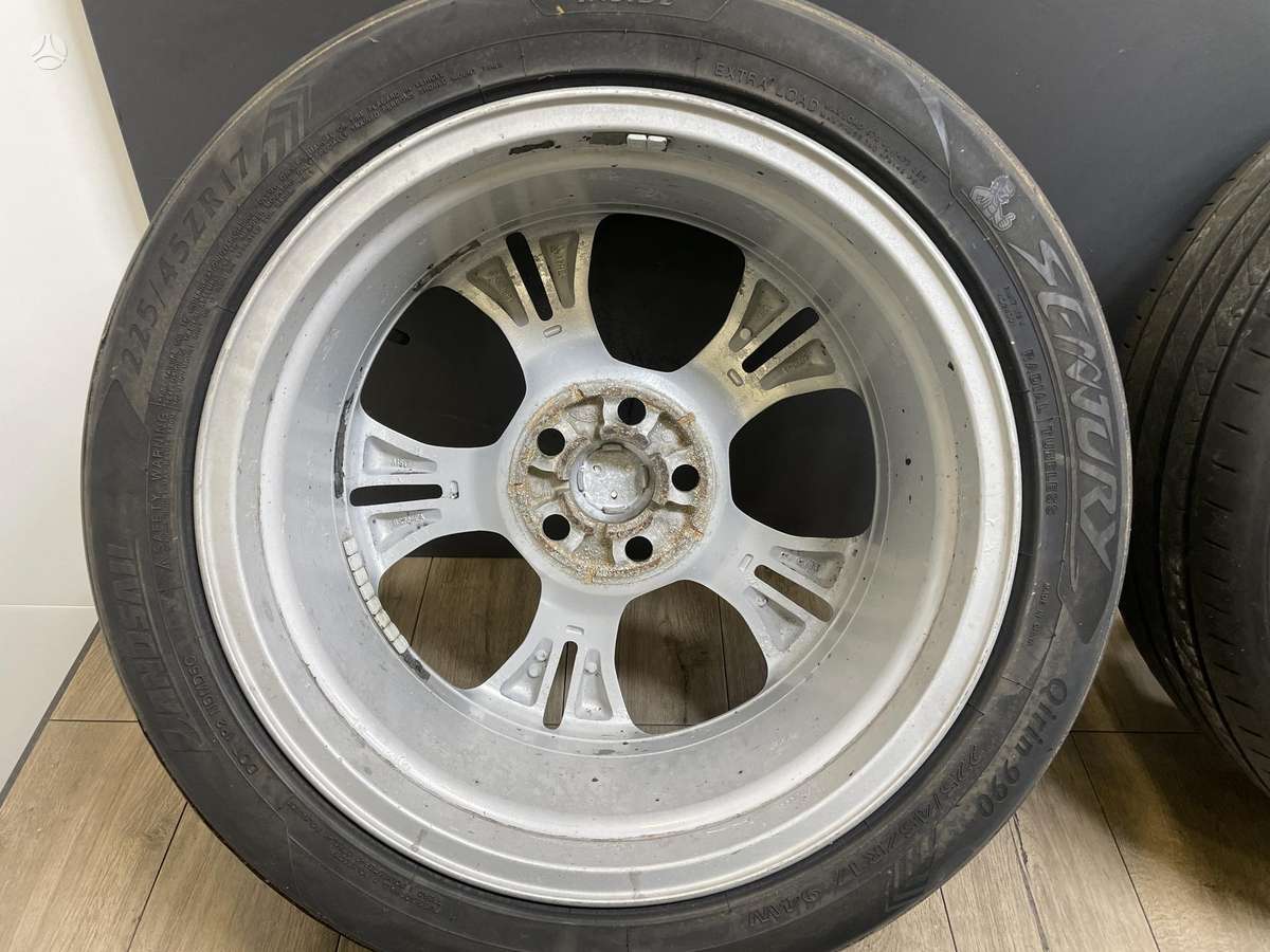Ford, lengvojo lydinio, R17