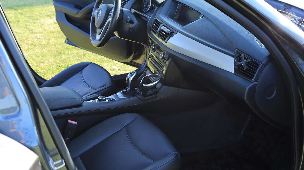BMW X1, 2.0 l., hatchback