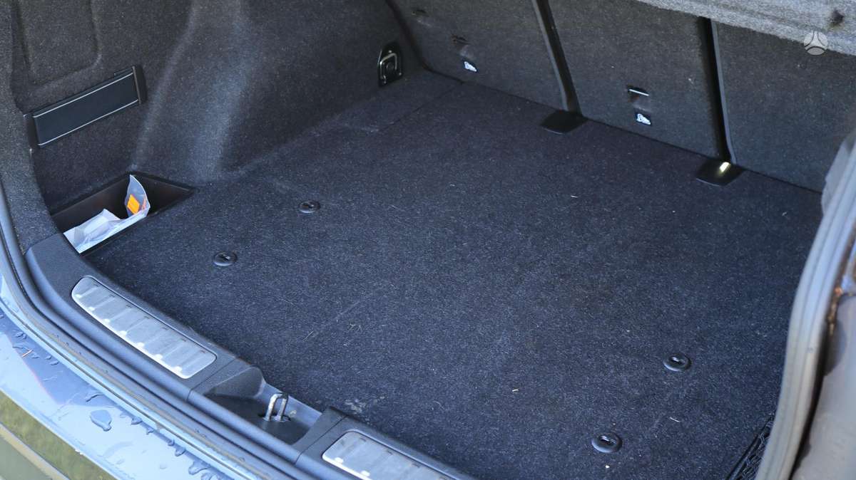 BMW X1, 2.0 l., hatchback