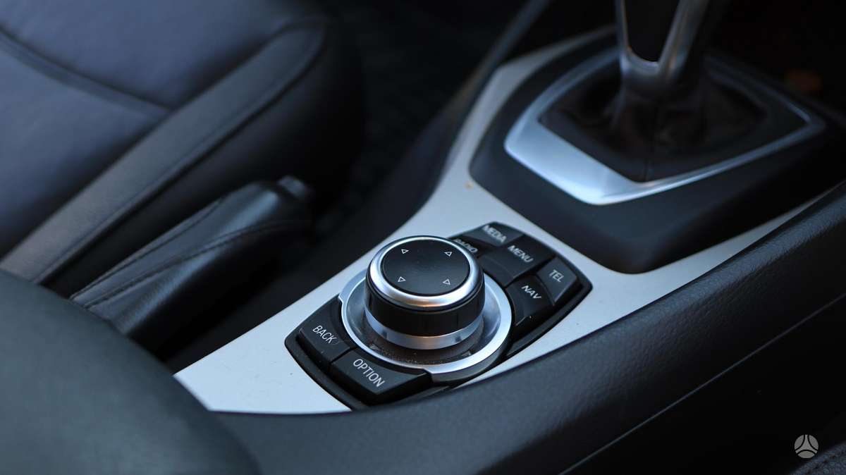 BMW X1, 2.0 l., hatchback
