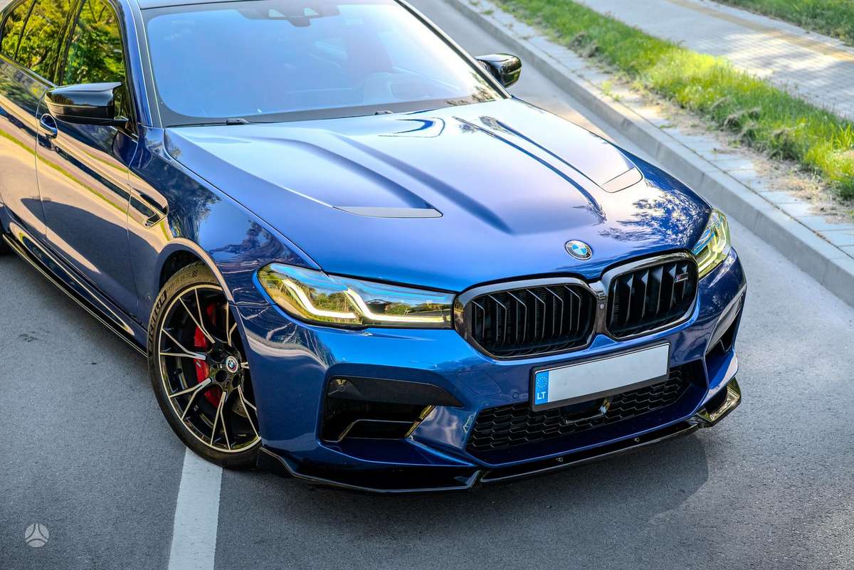 BMW M5, 4.4 l., Седан