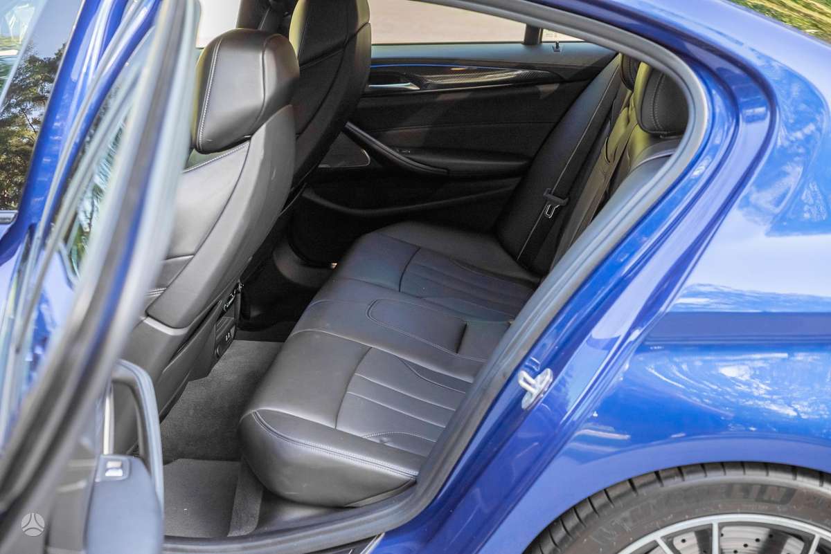 BMW M5, 4.4 l., Седан