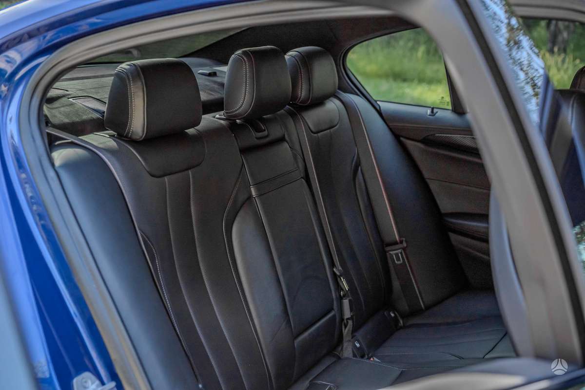 BMW M5, 4.4 l., Седан