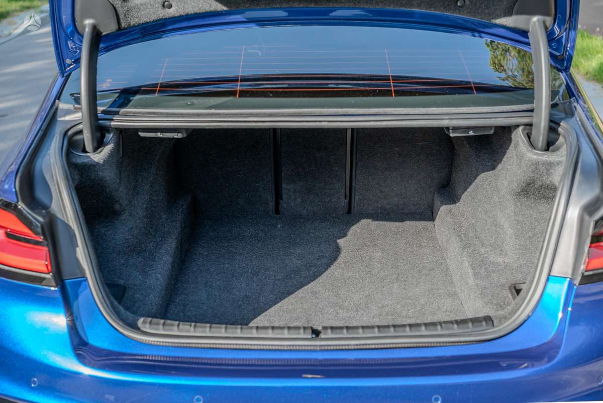 BMW M5, 4.4 l., Седан