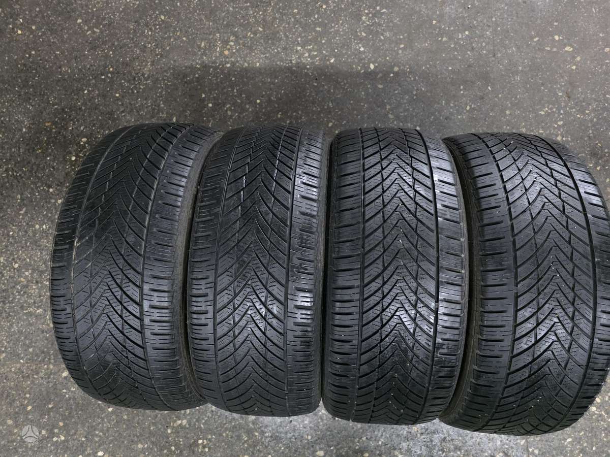 Tracmax, всесезонные 245/40 R19