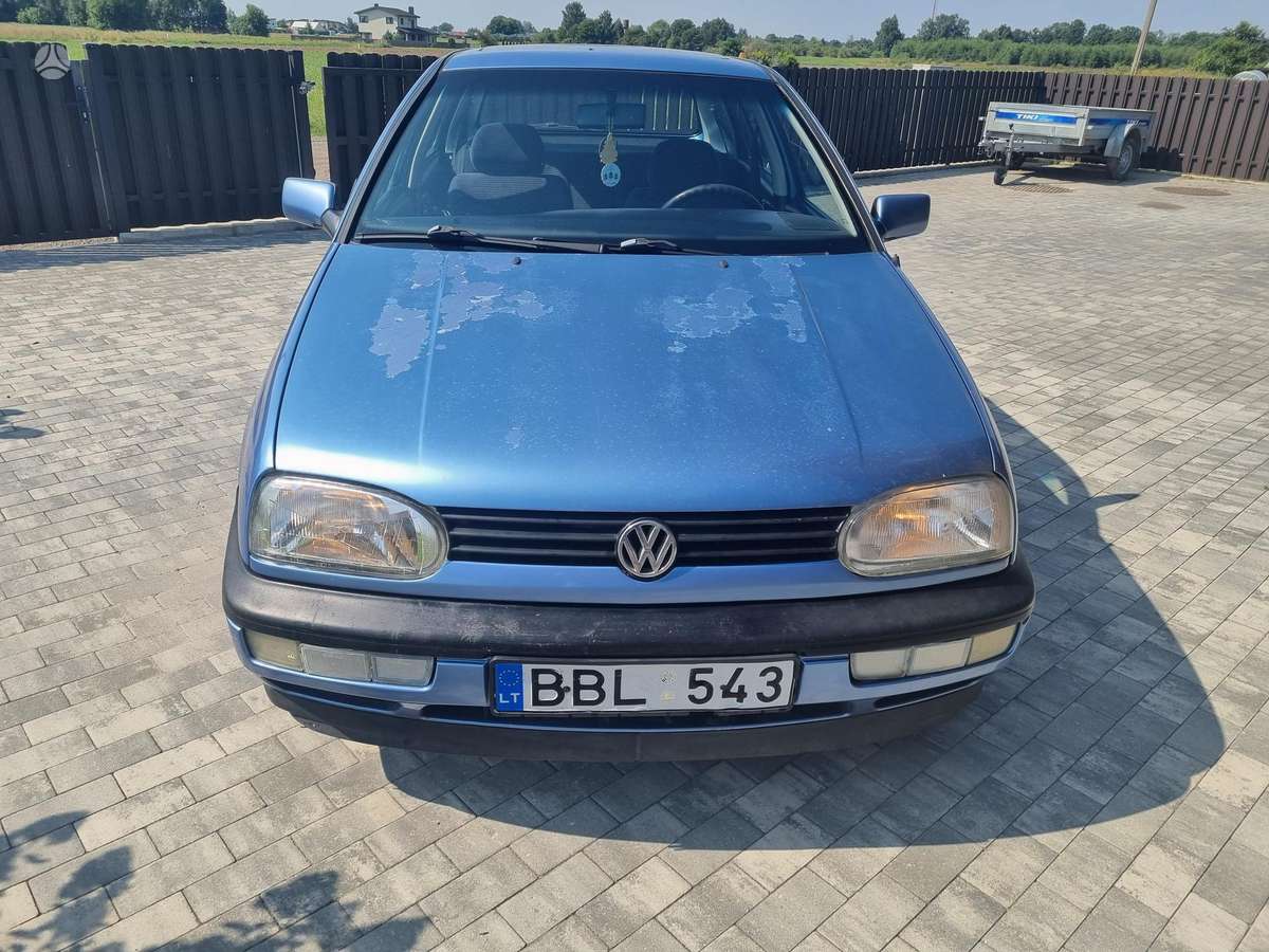 Volkswagen Golf - 4