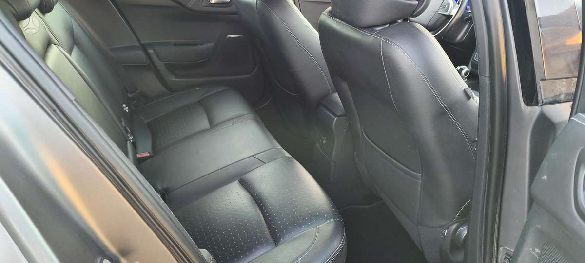 Citroen DS4, 1.2 l., hatchback
