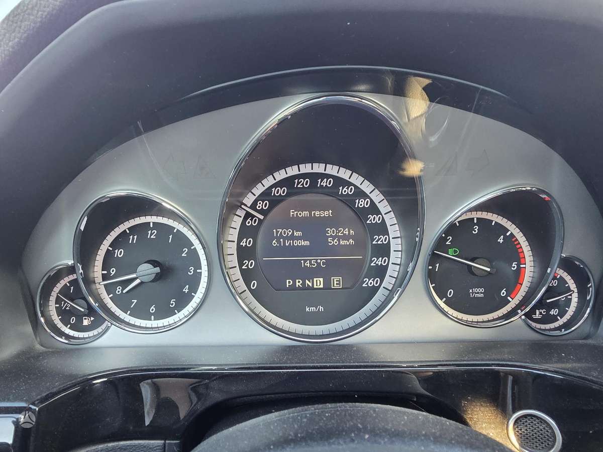 Mercedes-Benz E200, 2.1 l., Универсал