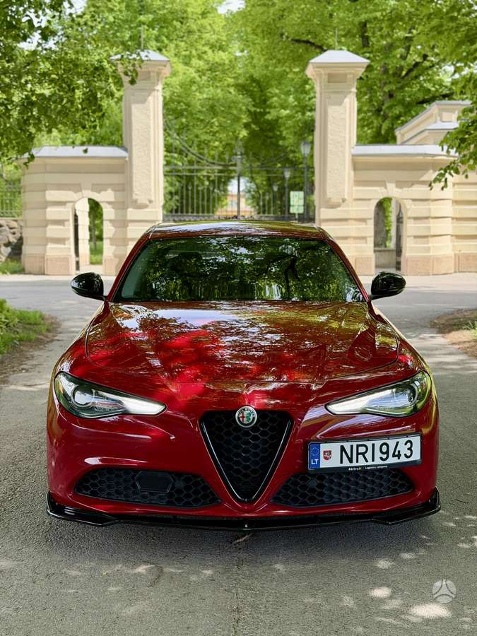 Alfa Romeo Giulia, 2.0 l., Седан