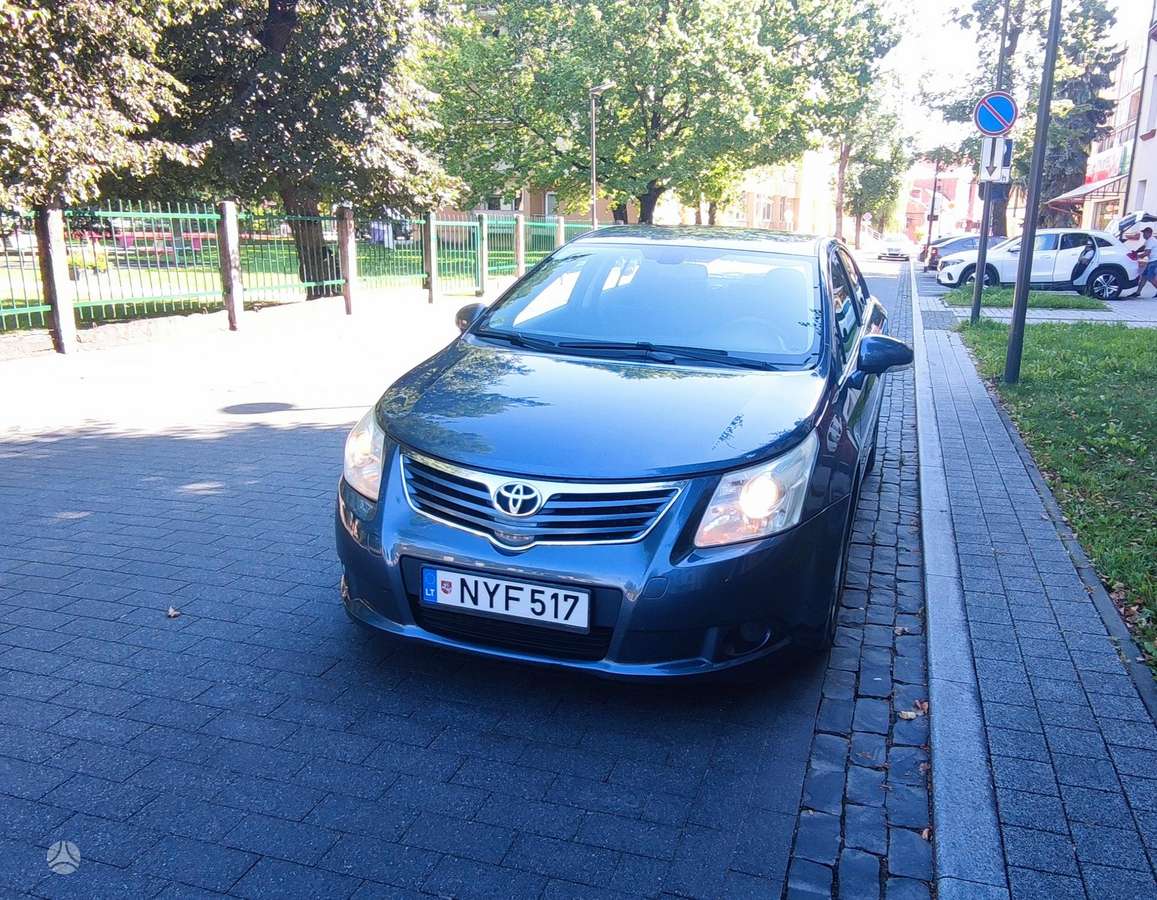 Toyota Avensis - 6