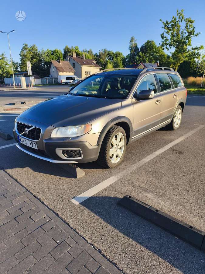 Volvo XC70 - 1
