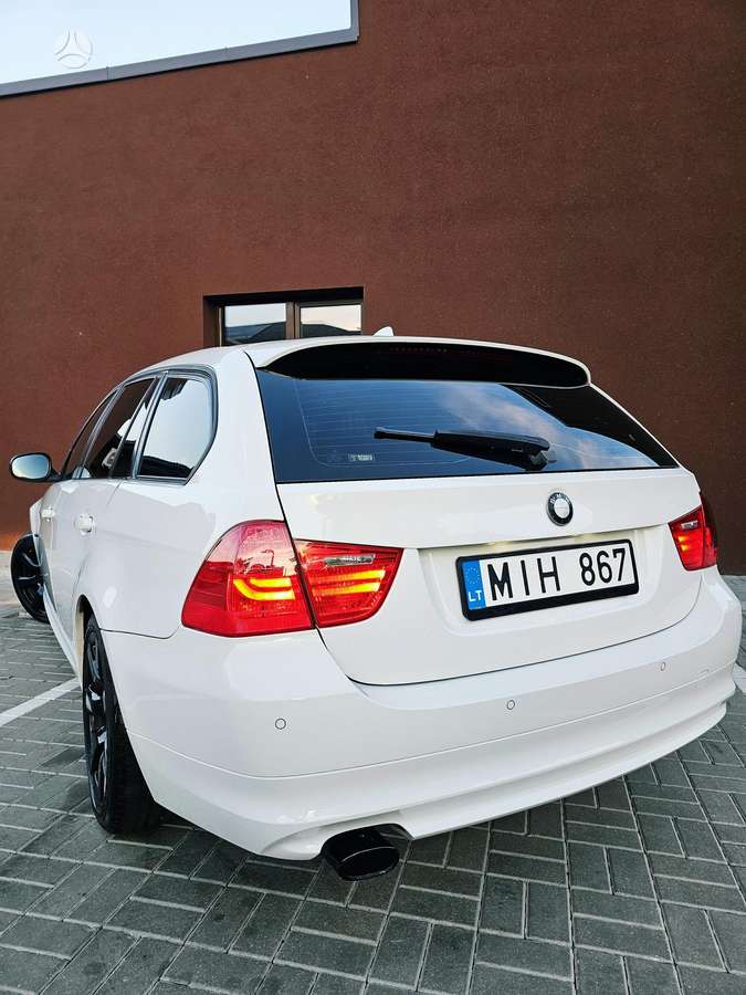 BMW 320, 2.0 l., wagon