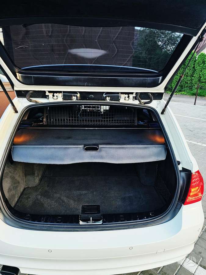 BMW 320, 2.0 l., wagon