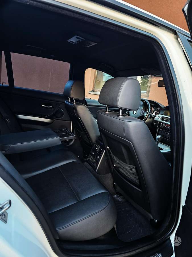 BMW 320, 2.0 l., wagon