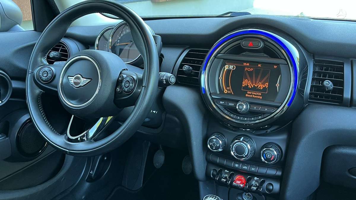 Mini One, 1.5 l., hatchback
