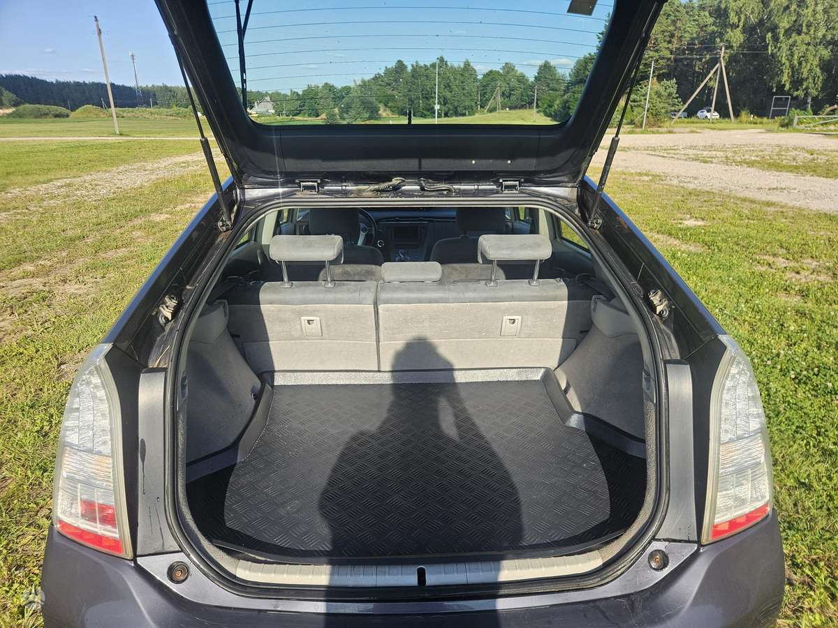 Toyota Prius - 6