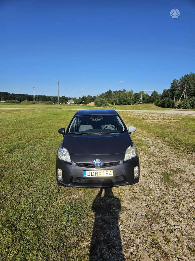 Toyota Prius - 3