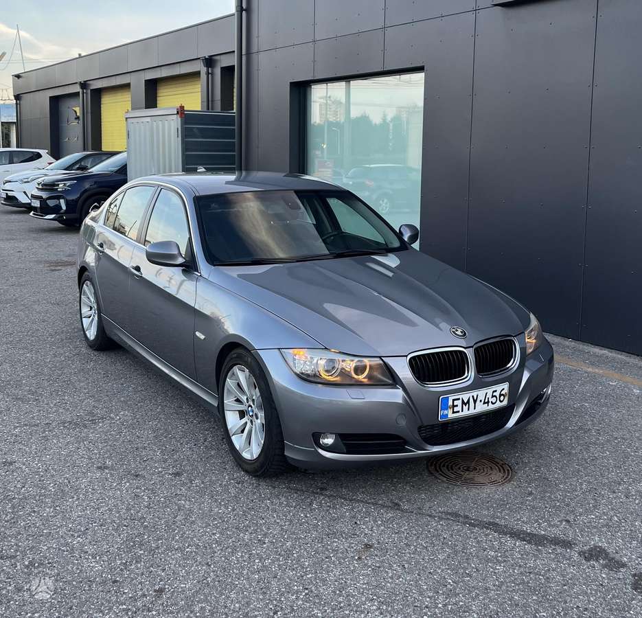 BMW 320, 2.0 l., Седан