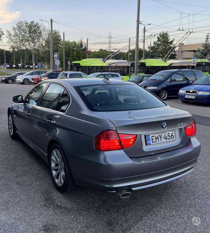 BMW 320, 2.0 l., Седан